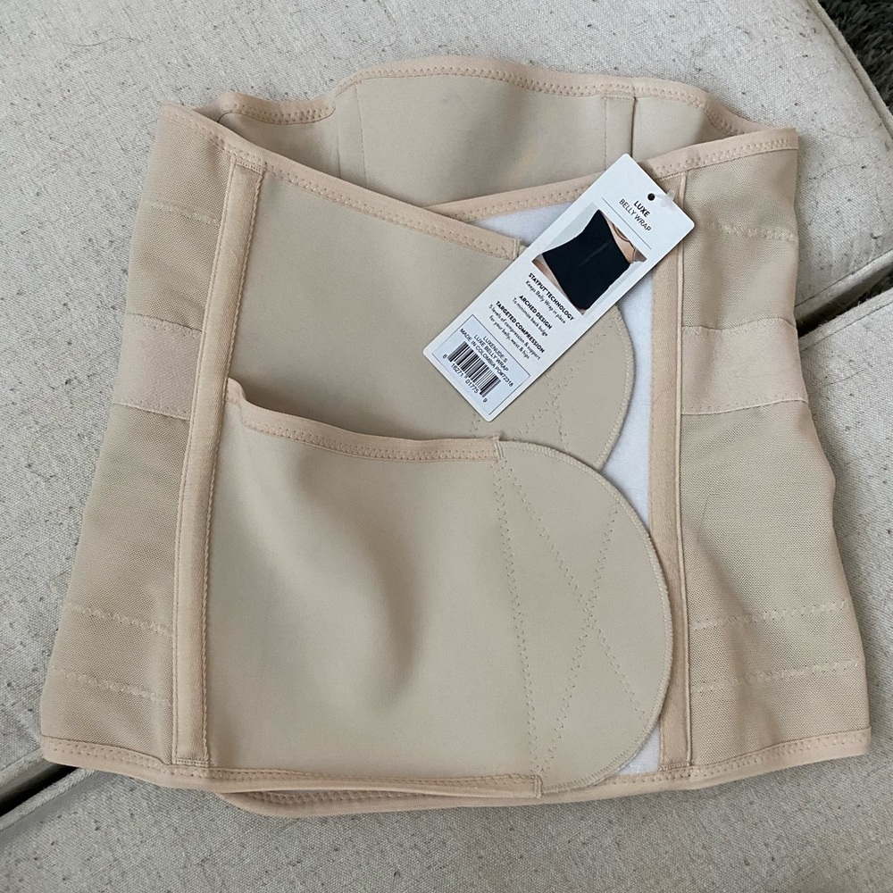 NEW Belly Bandit postpartum Luxe Belly Wrap with Extender - Small